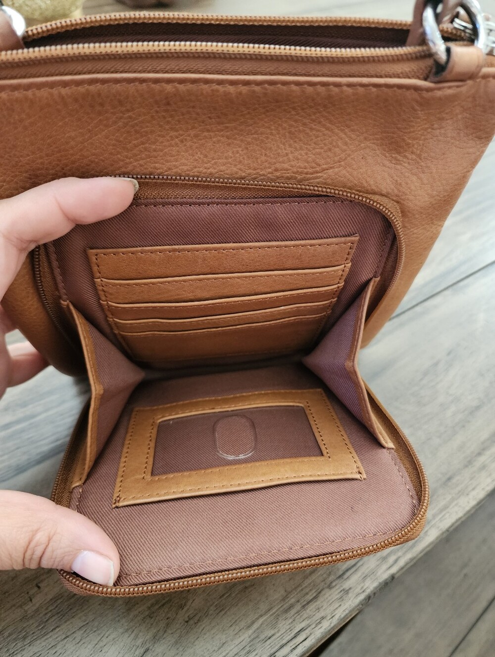Fossil Women's Brown Leather Crossbody Bag - Picture 4 of 11